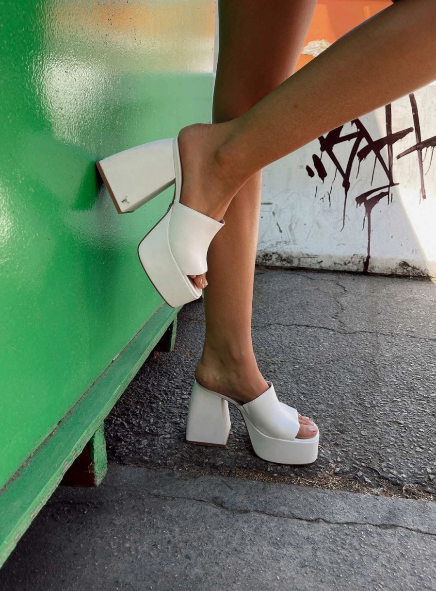 * Windsor Smith Highrise Platform Heel White Best